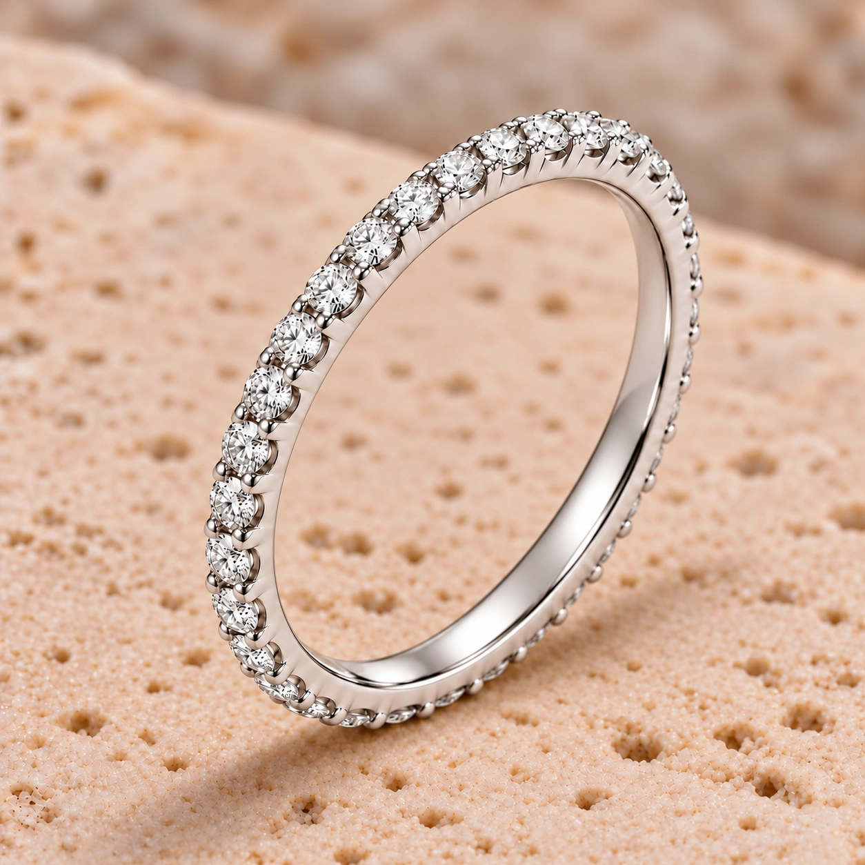 Full eternity ring · 0.01 ct diamonds · Weißgold