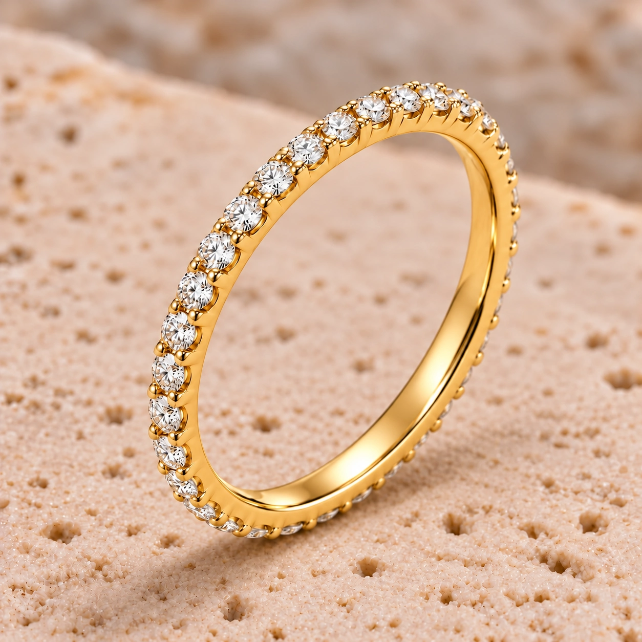 Full eternity ring · 0.01 ct diamonds · Gelbgold