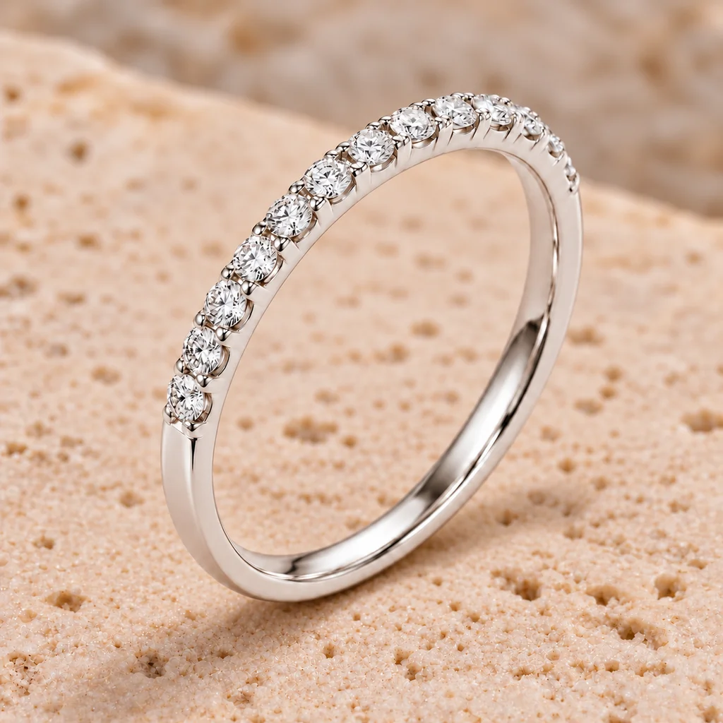 Half eternity ring · 1.4 mm diamonds · White gold