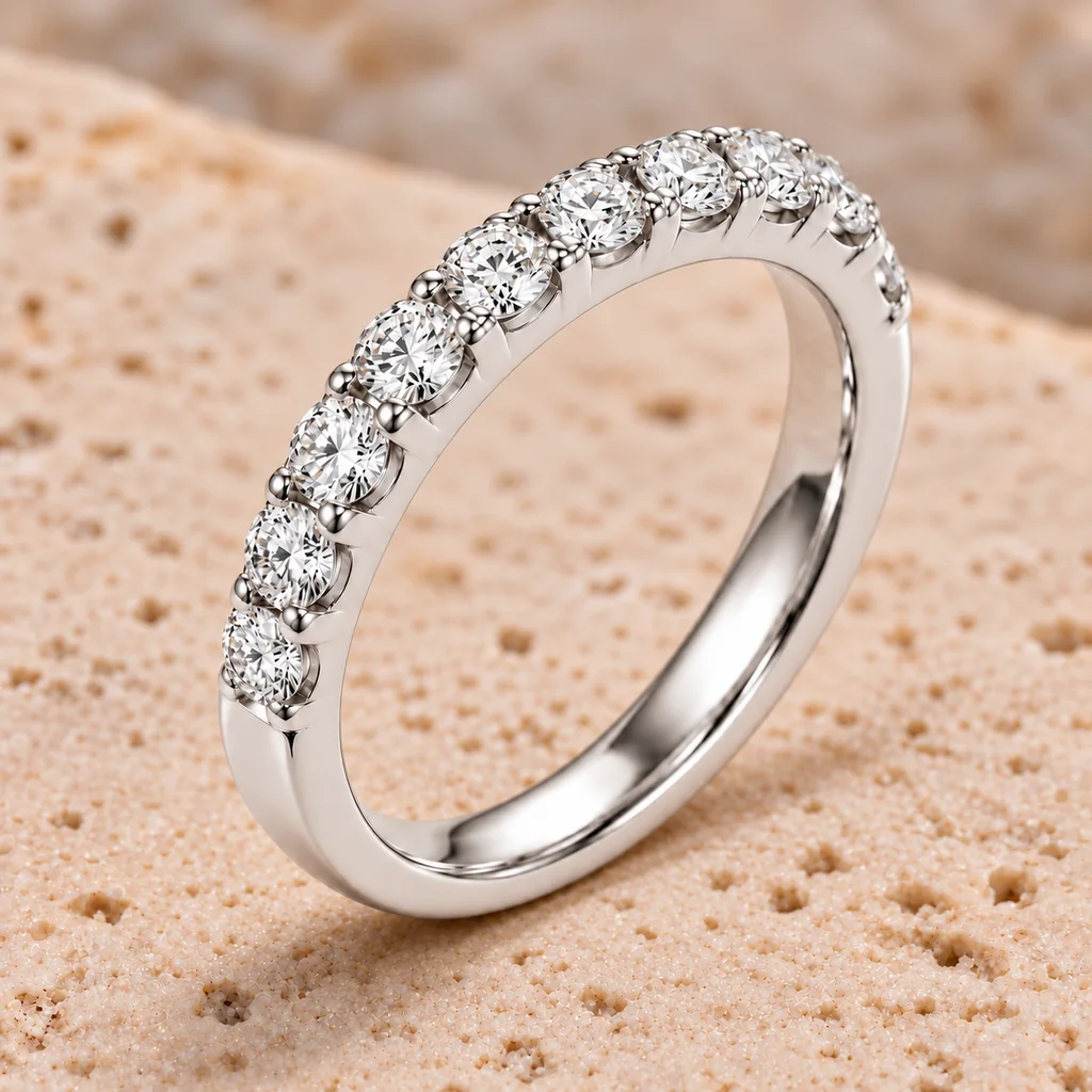 Half eternity ring · 2.5 mm diamonds · White gold